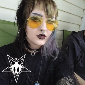 Meet your Posher, Orin